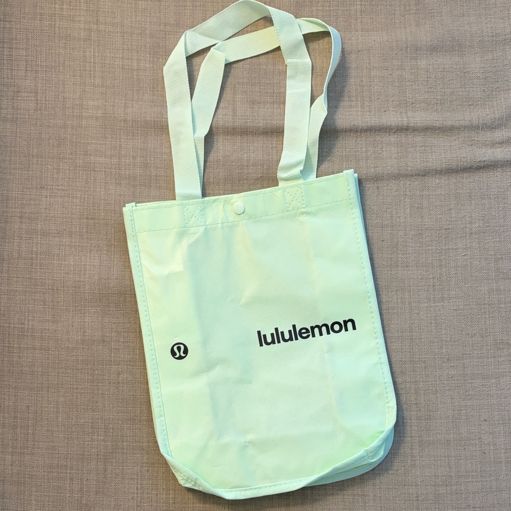 SMALL lululemon reusable bag